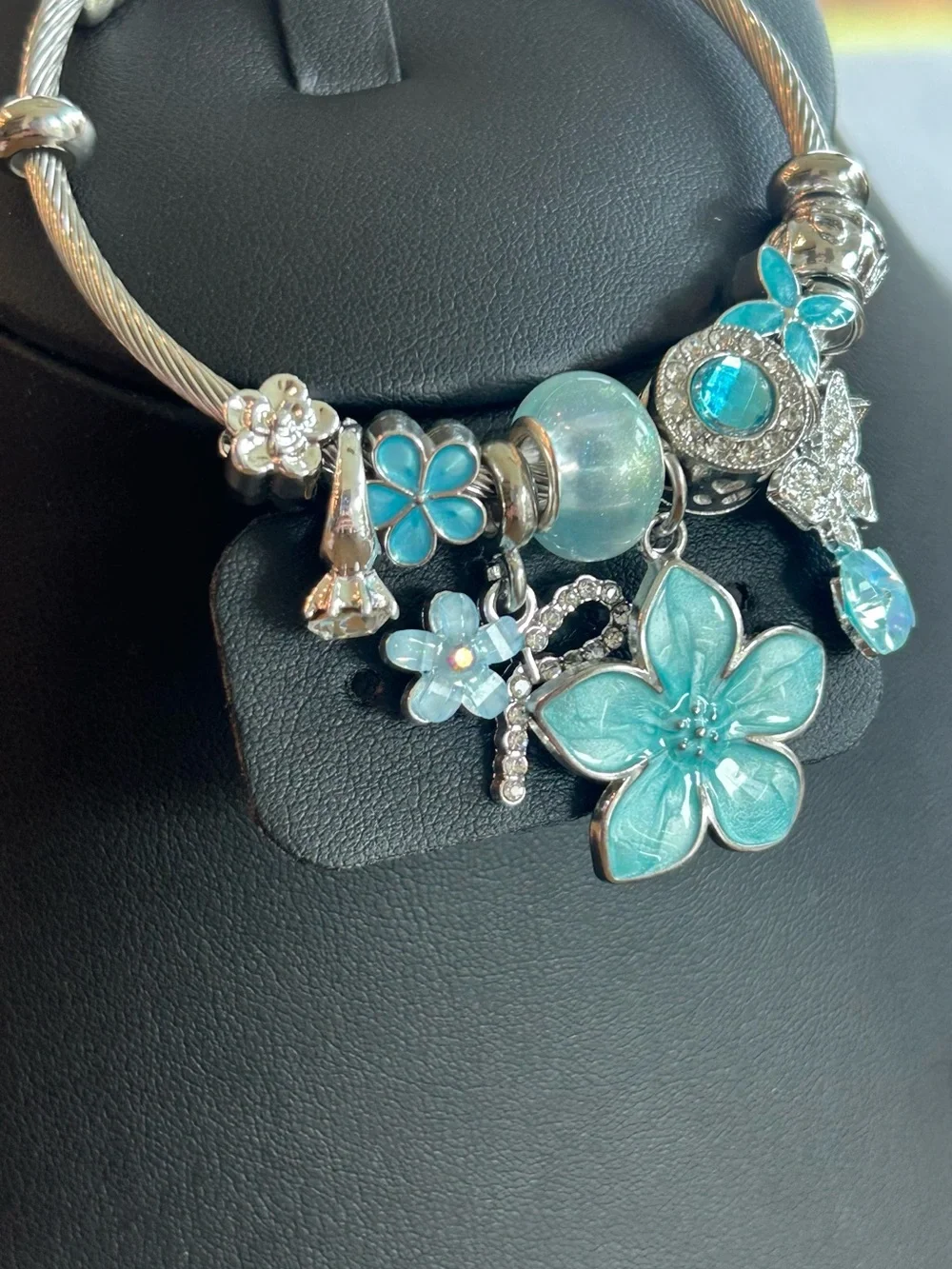 Brand New Silver-Tone Bracelet with Turquoise Flower Charms
